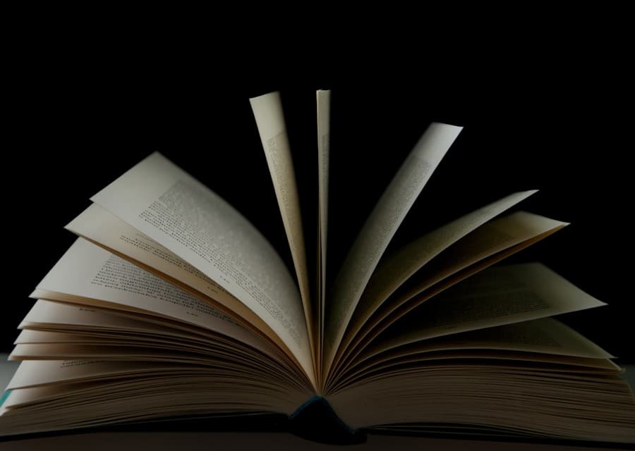 Libros jurídicos y balanza de la justicia